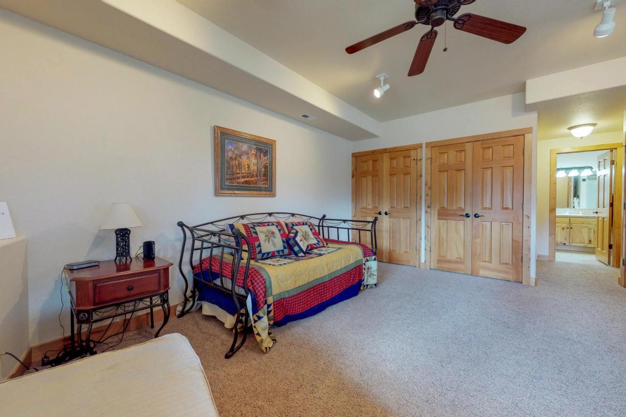 Twin Pines Cabin Estes Park Bagian luar foto
